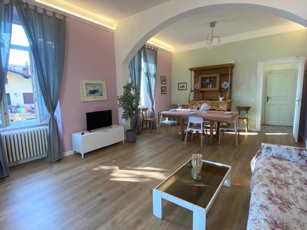 The Comfort - Big Apartment In Villa With Garden And Terrace Argegno Bagian luar foto